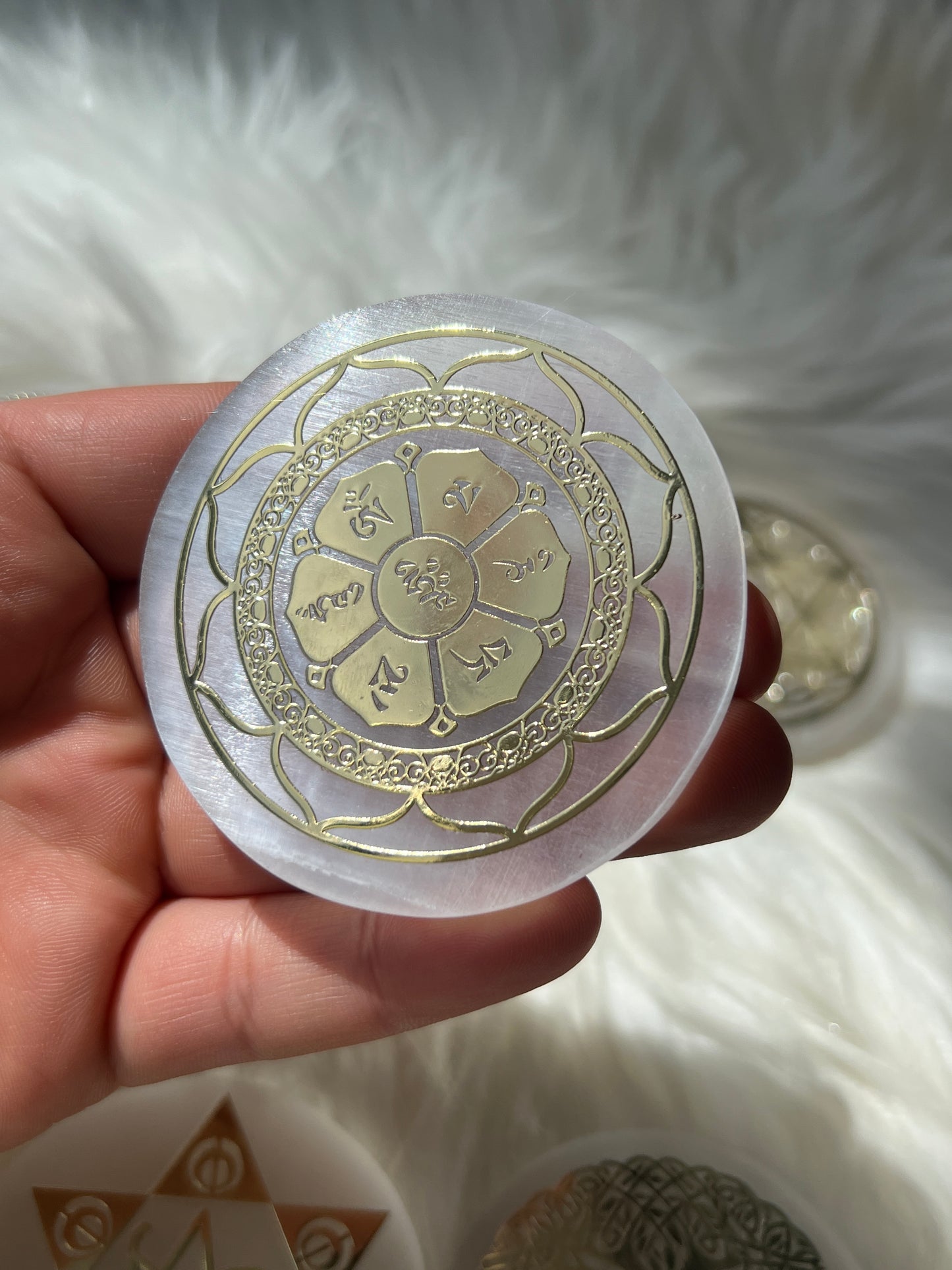 Selenite charging plate