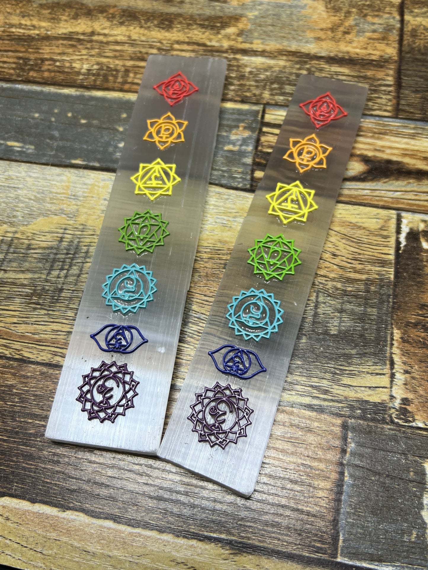 Chakra selenite charging bar