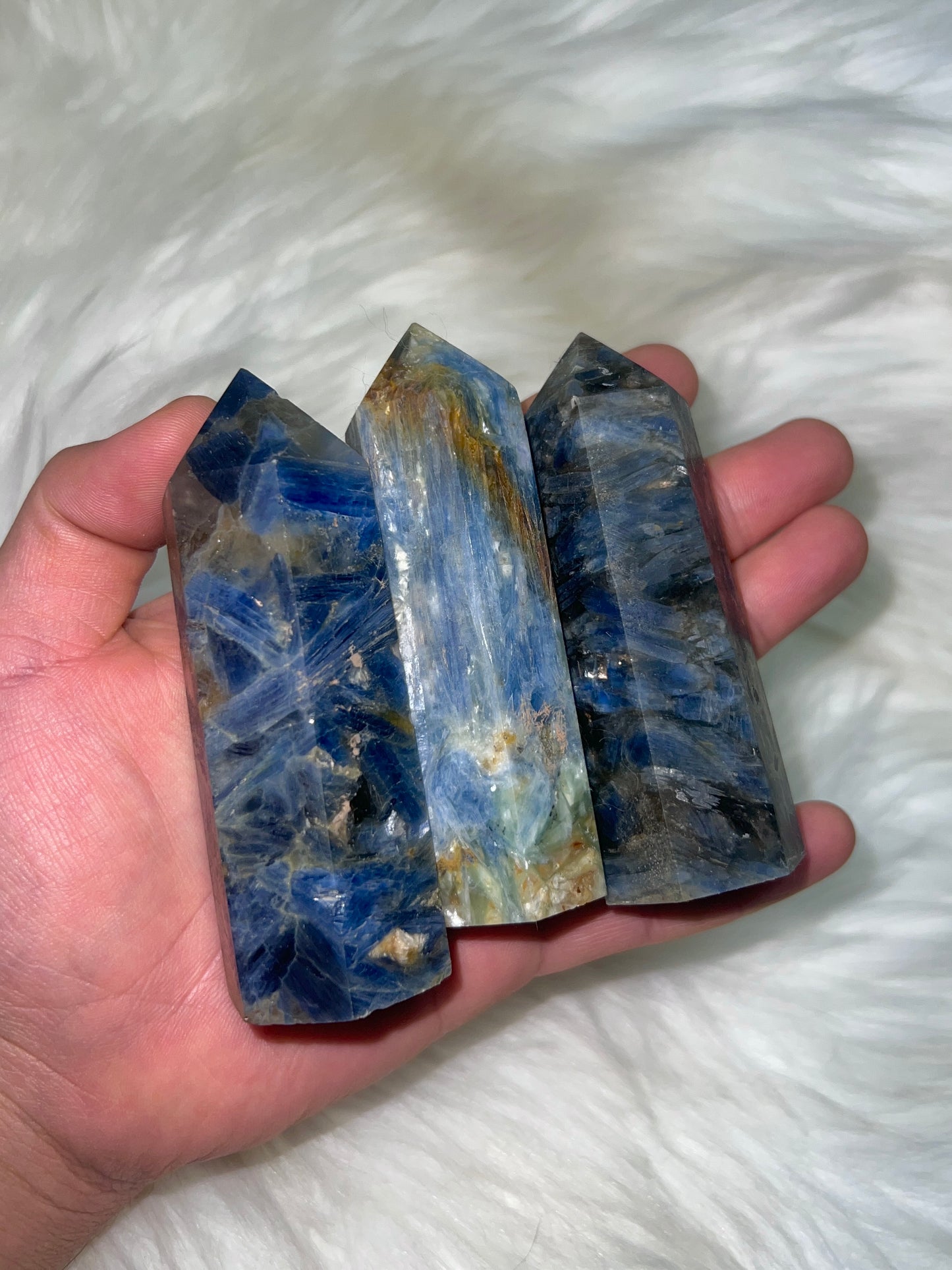 Blue kyanite tower