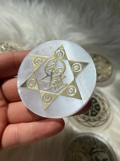 Selenite charging plate