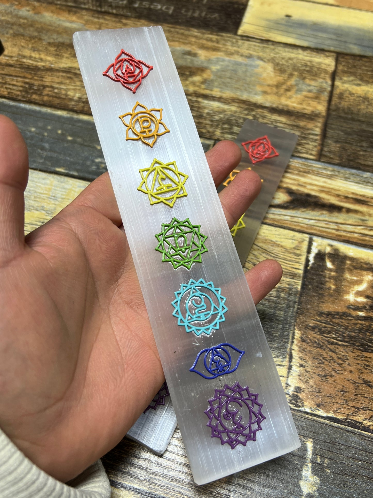 Chakra selenite charging bar